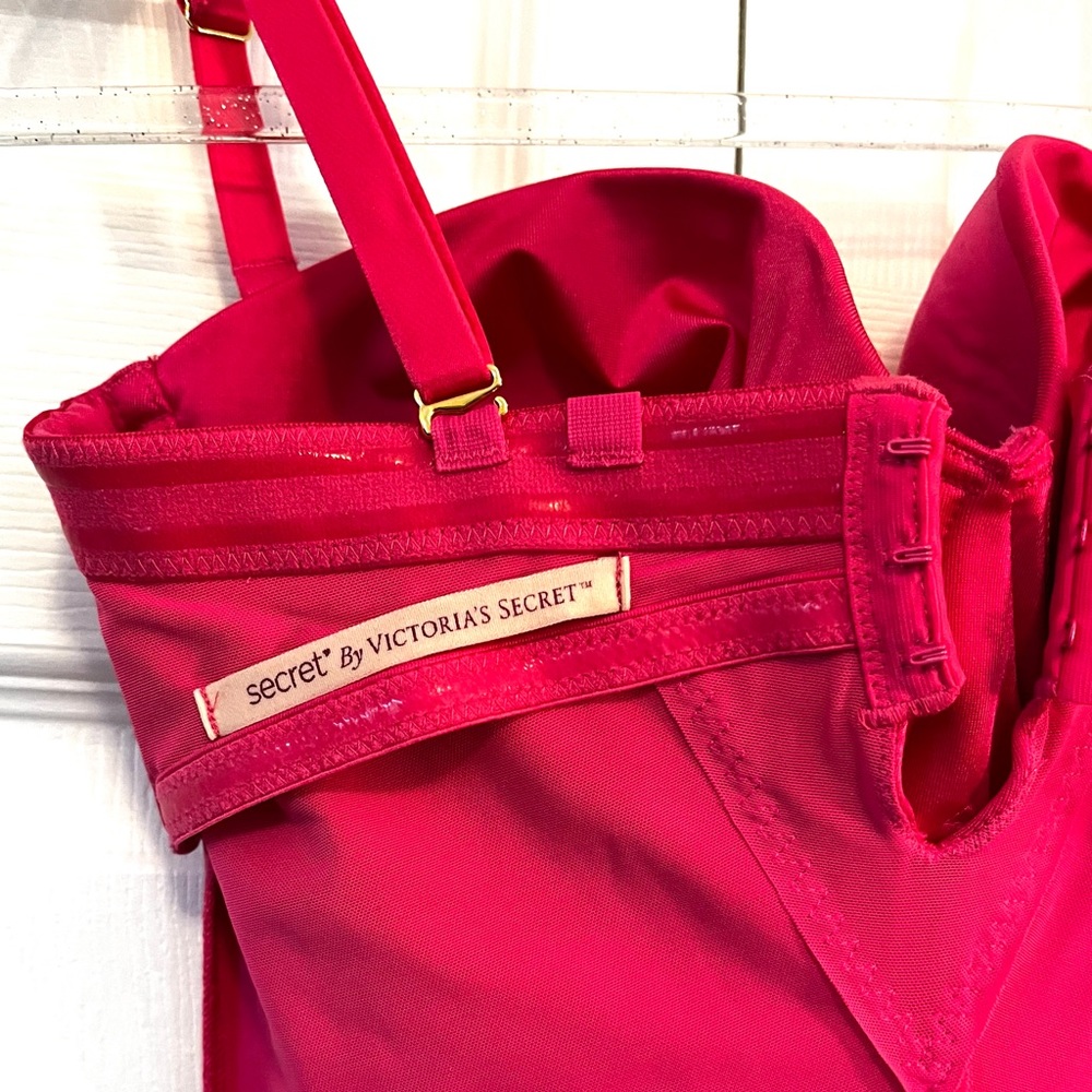 Victoria’s Secret Pink Power Figure Cupped Shaping Slip size 34D - Picture 7 of 15